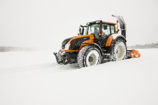 Аэропорт «Бегишево» в Татарстане приобрел технику Valtra®