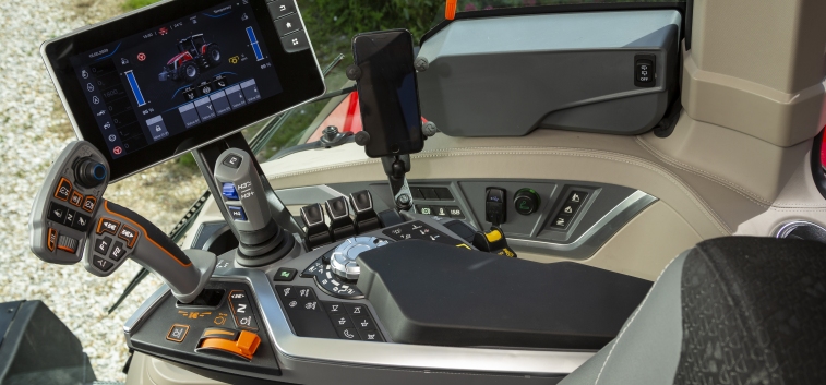 Трактор Massey Ferguson 8S.265 получил звание «Трактор 2021 года»