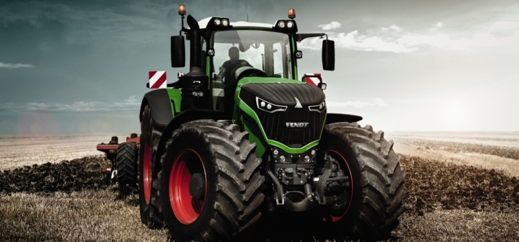 Первый трактор Fendt 1050® Vario поставили в Свердловскую область