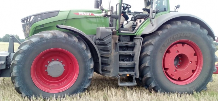 Первый трактор Fendt 1050® Vario поставили в Свердловскую область