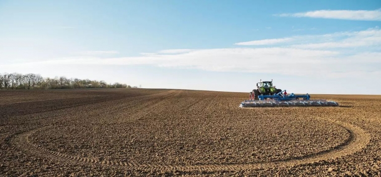 Fendt представляет новое решение для автоматизации поворотов на разворотной полосе — ассистент поворота Fendt Teach In