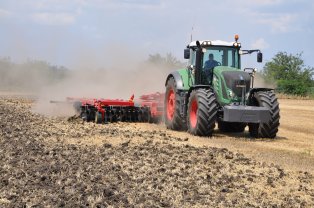 AGCO представляет новую систему управления почвообработкой Sunflower Till Control®