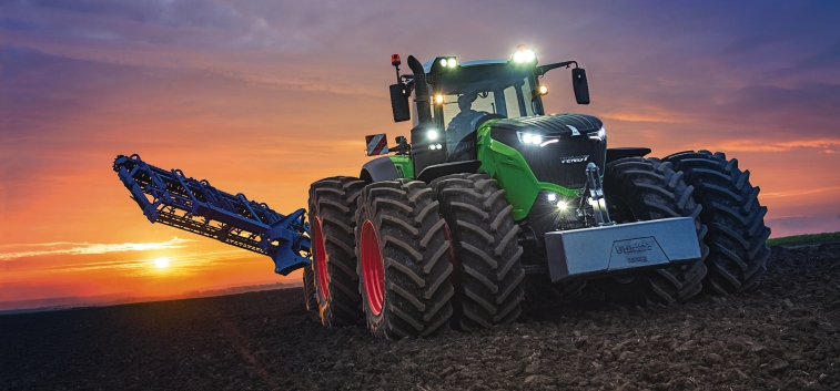 Первый трактор Fendt 1050® Vario поставили в Свердловскую область