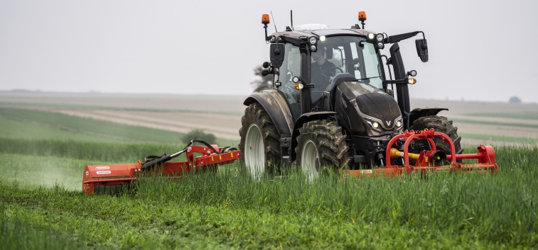 Бренд Valtra® представляет новую систему управления движением Wayline Assistant 