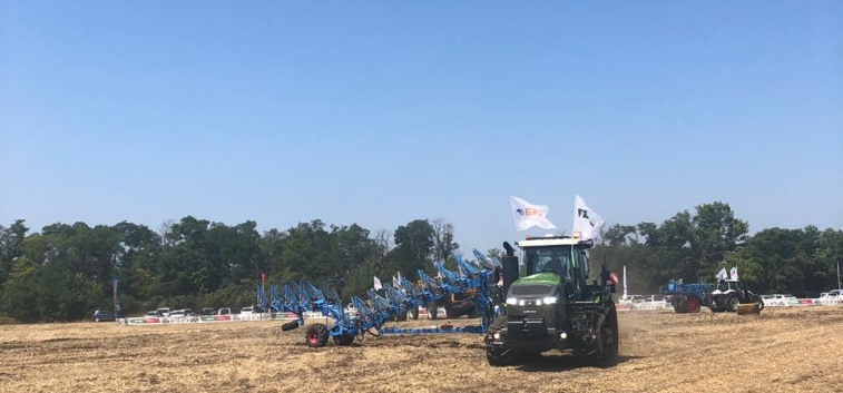 Официальный дилер AGCO-RM провел День поля Fendt® и Valtra® в Краснодарском крае