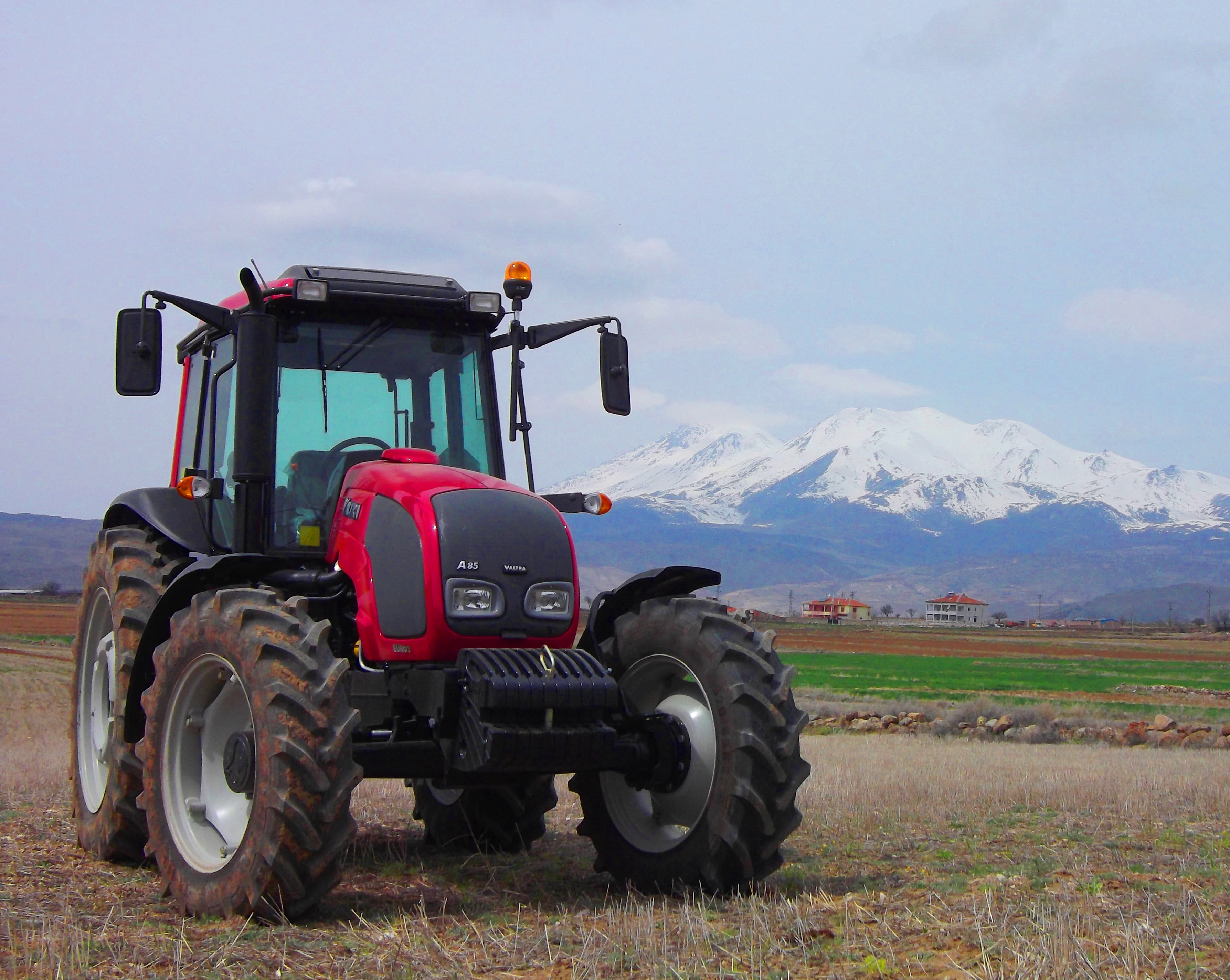 Новый трактор Valtra® A95 выходит на российский рынок