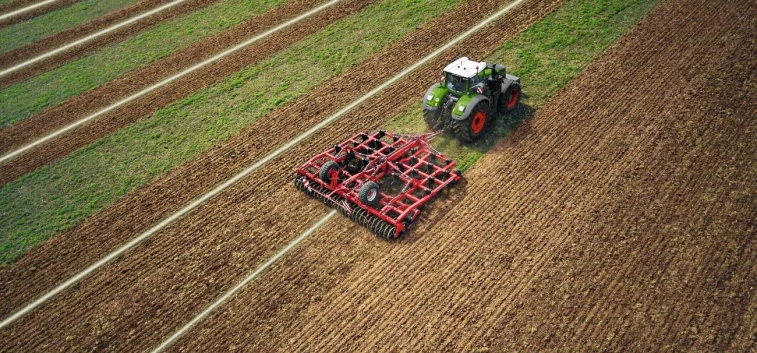 Fendt представляет новое решение для автоматизации поворотов на разворотной полосе — ассистент поворота Fendt Teach In