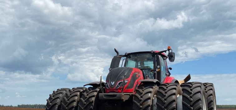 Тракторы для любых условий: какие тракторы Valtra работают на торфозаготовке