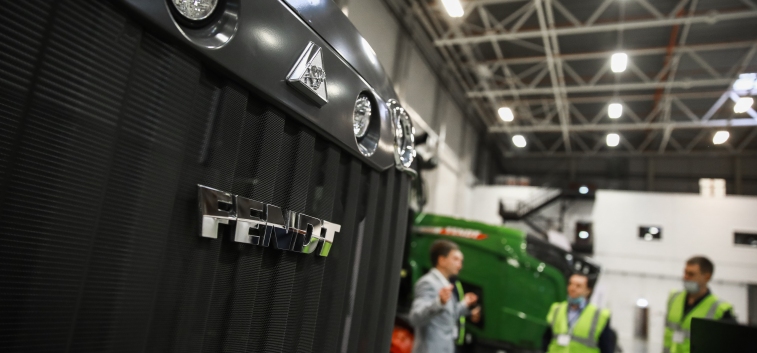 AGCO-RM представило полную линейку техники брендов Fendt®, Massey Ferguson® и Valtra® на октябрьских клиентских мероприятиях