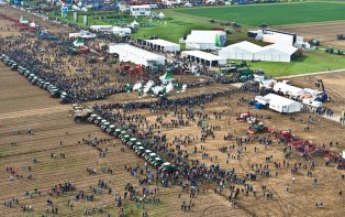 В Германии прошла крупнейшая в Европе выставка «День поля Fendt 2018»