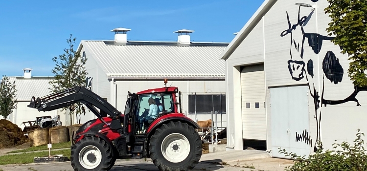 Органическая ферма М2 выбирает тракторы Valtra®