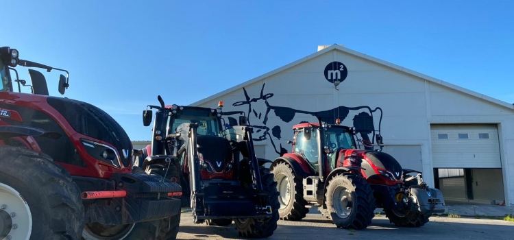 Органическая ферма М2 выбирает тракторы Valtra®