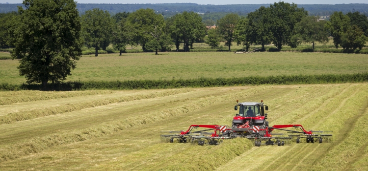 Новое оборудование Massey Ferguson® для кормозаготовки выходит на российский рынок 