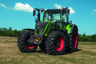 Fendt 700 Vario в комплектации PowerPlus – надежный партнер для выполнения любых задач