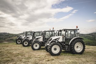 Тракторы Valtra® в России предстали в белом цвете