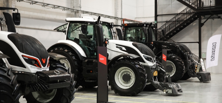 AGCO-RM представило полную линейку техники брендов Fendt®, Massey Ferguson® и Valtra® на октябрьских клиентских мероприятиях