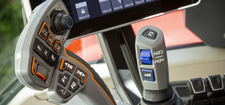 Трактор Massey Ferguson 8S.265 получил звание «Трактор 2021 года»